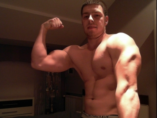 Master Muscle Gay Pic 105